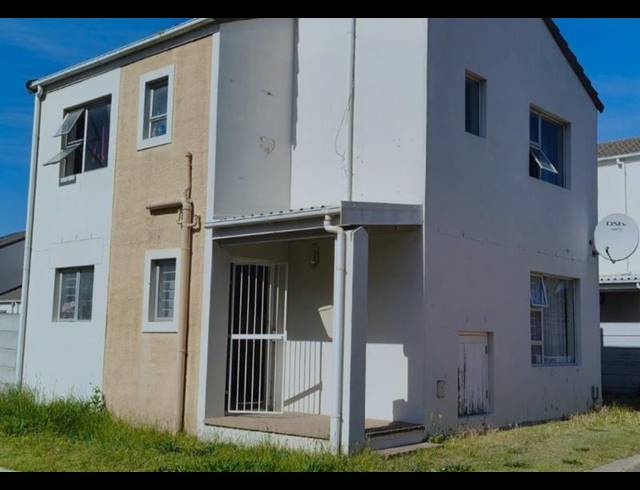 3 BEDROOM HOUSE FOR SALE IN RUYTERWACHT